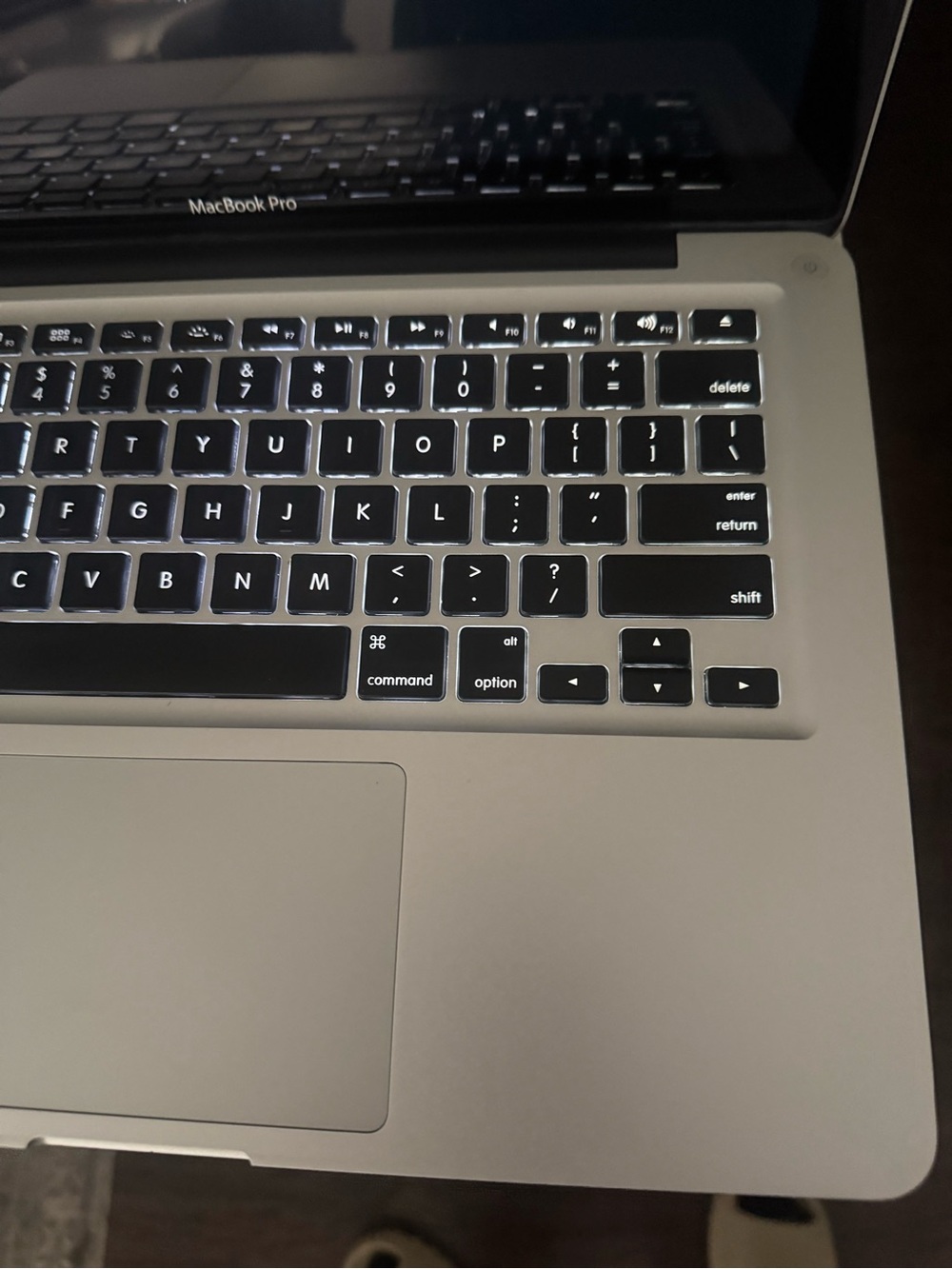 Apple MacBook Pro A1278 - Picture 3 of 10